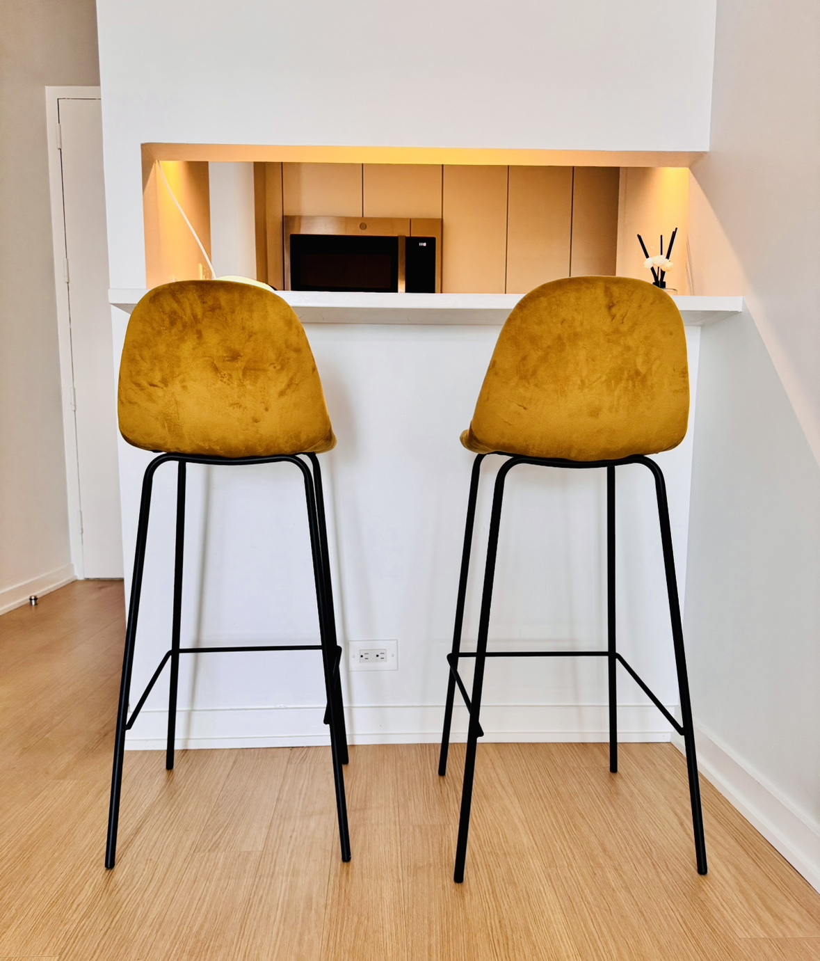 Set of 2 Mustard Yellow Velvet Bar Stools - photo 3