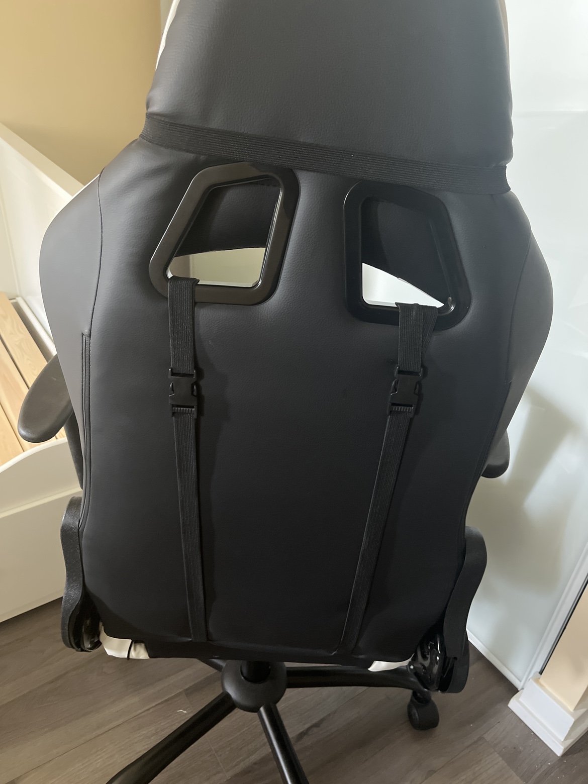 Gaming Chair with Lumbar Support - photo 4
