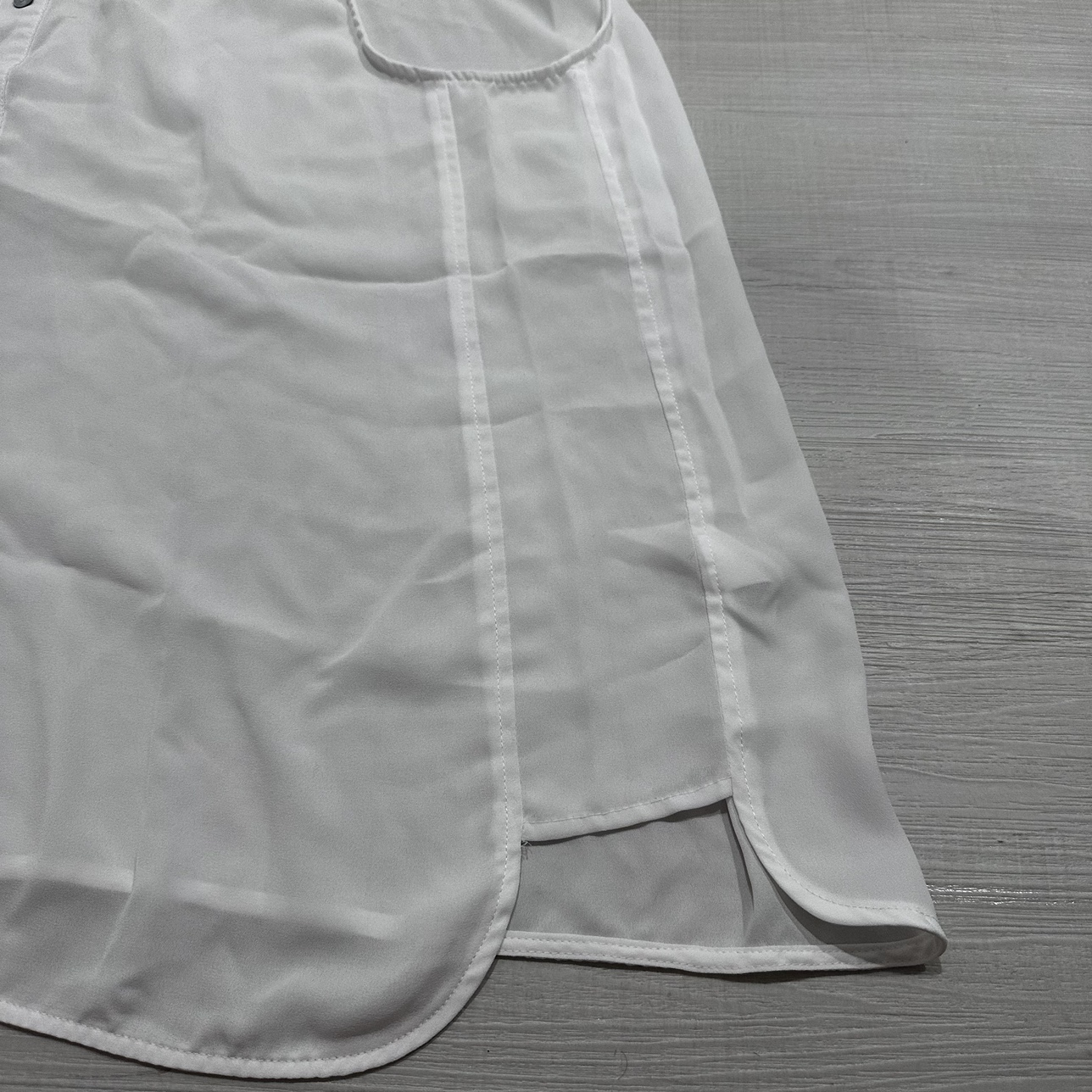 White Violet & Claire Blouse image indicator(5)