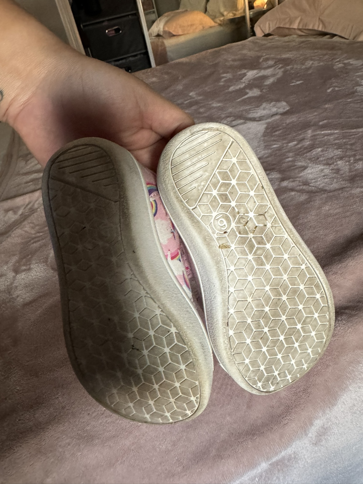 Unicorn Sneakers for toddler size 6 image indicator(2)