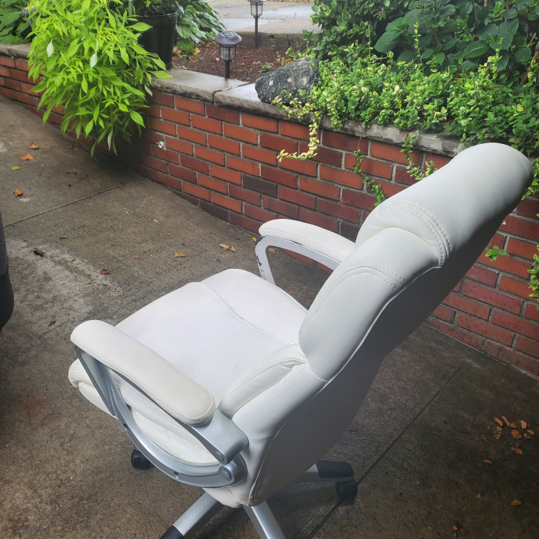 Office Chair.. Fair Condition image indicator(2)