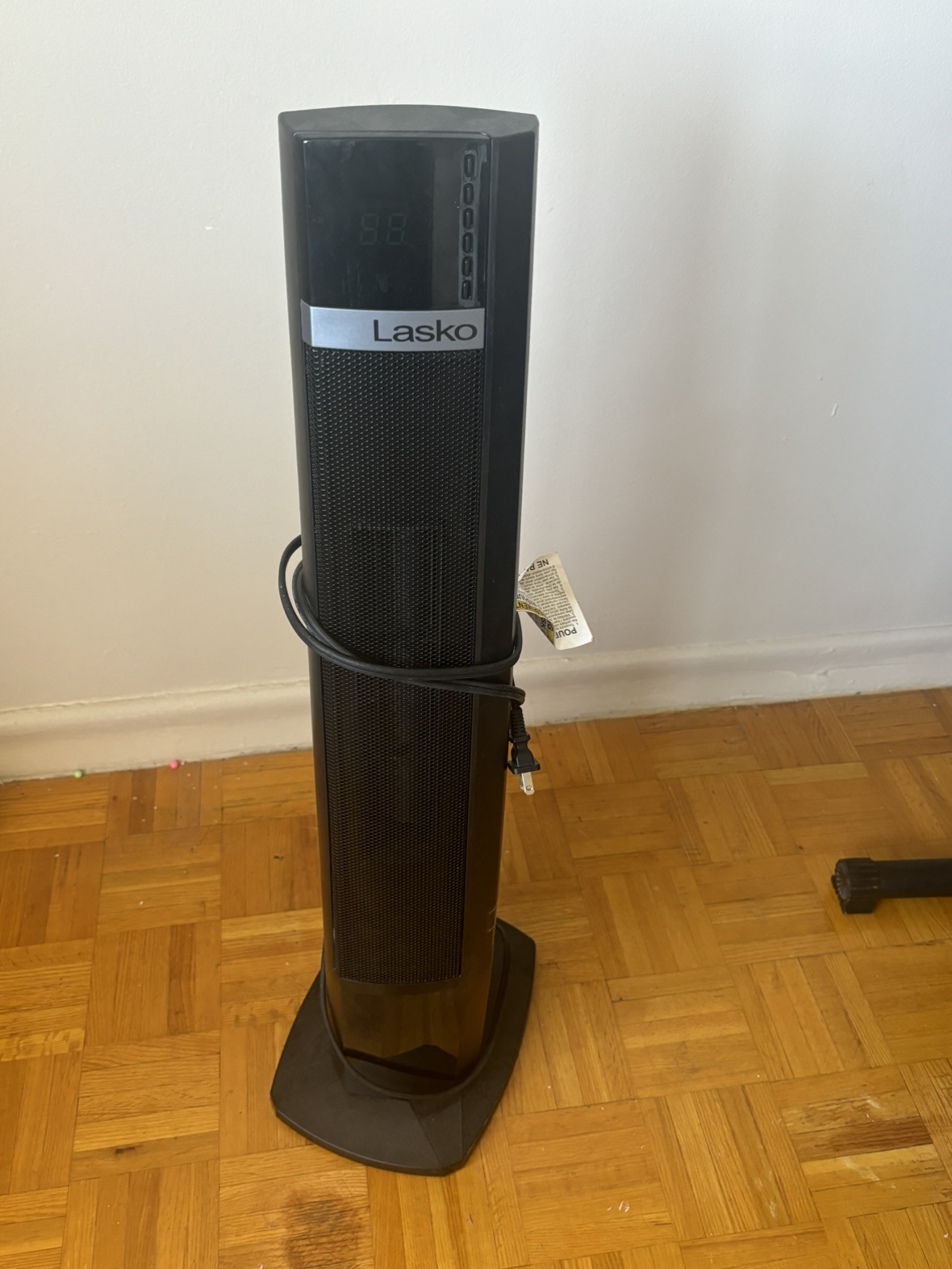 Lasko Space Heater with Remote (make offer) - photo 3