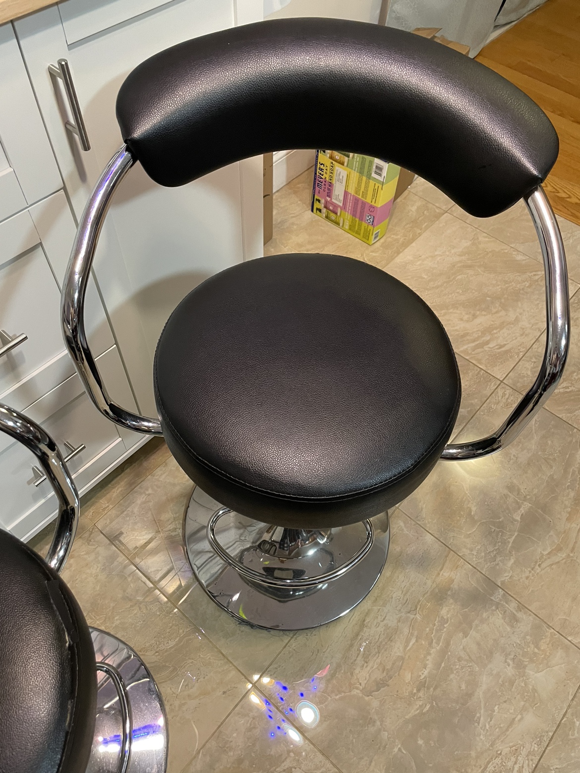 Black Swivel Barstools 1 chair