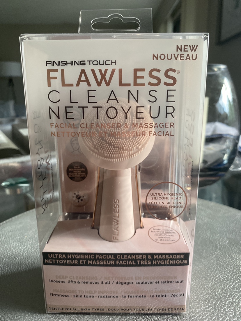 Finishing Touch Flawless Cleanser & Massage