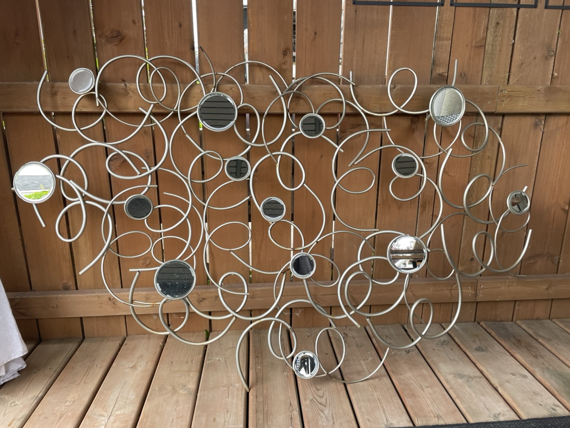 Metal wall decor