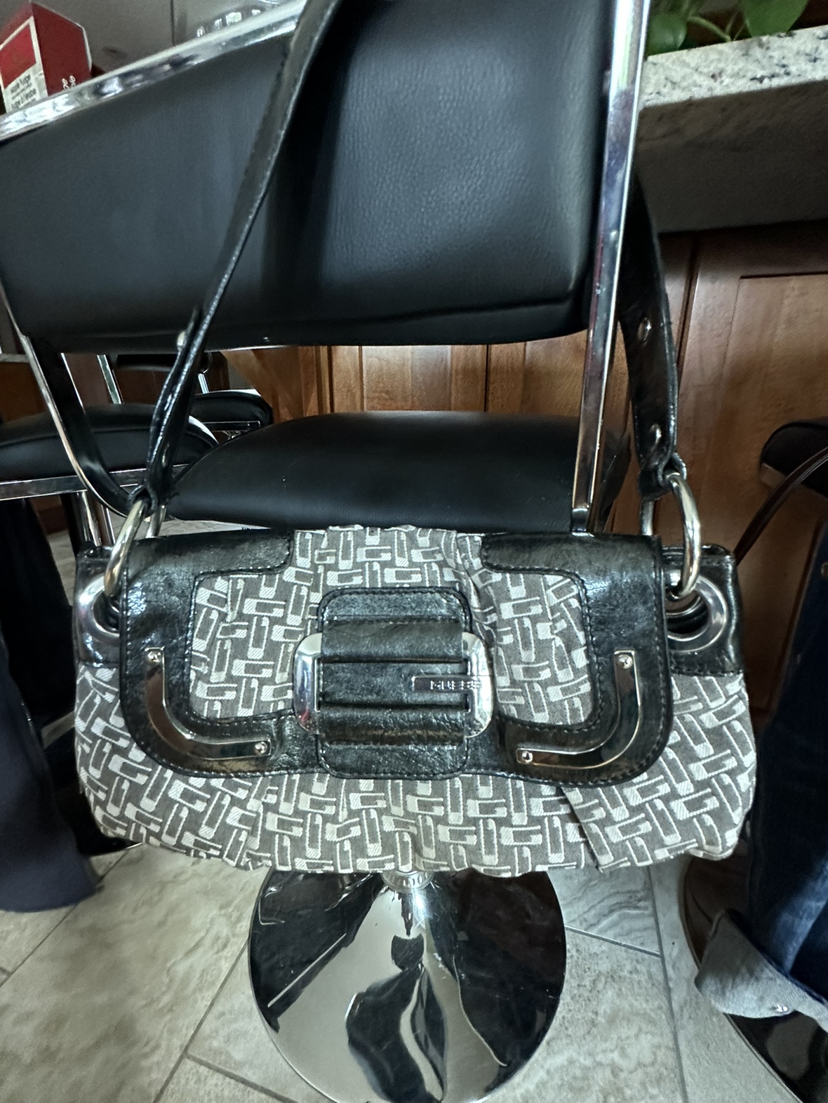 Y2K Guess Shoulder Bag thumbnail