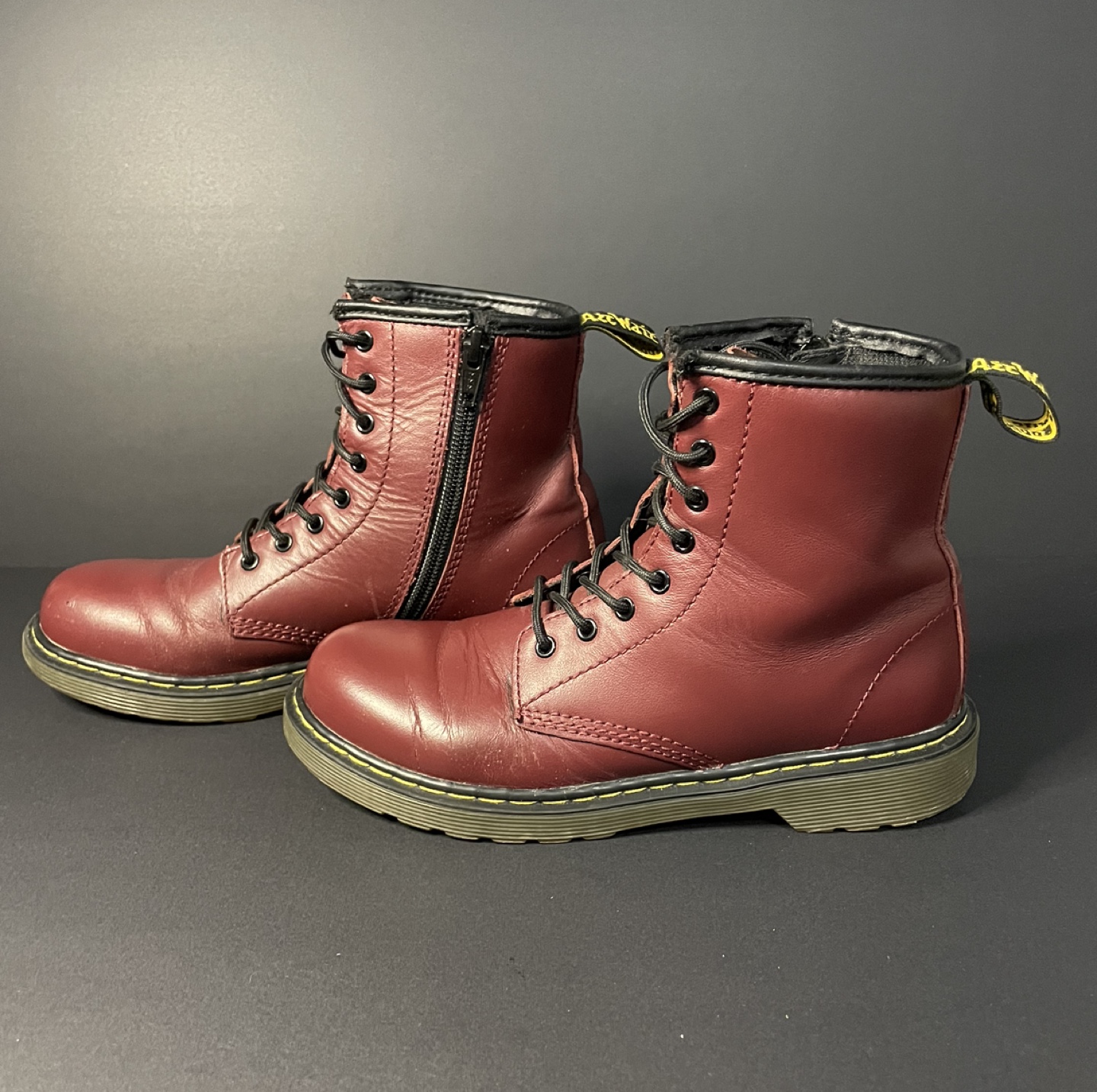 Dr Martens Cherry Docs Size 3Y - photo 3
