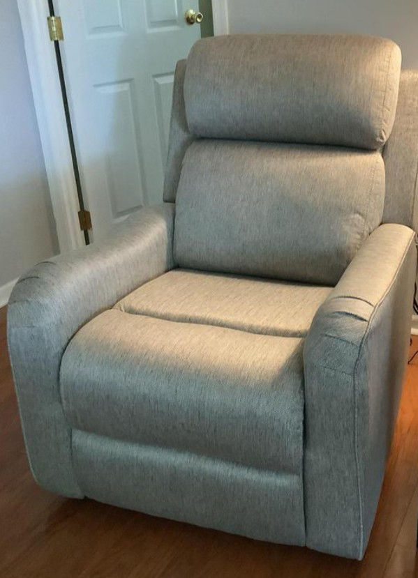 Waverly Power Recliner W/Power Headrest