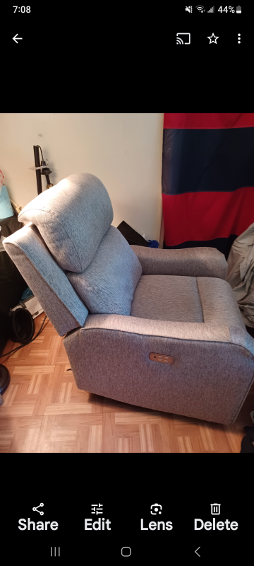 Waverly Power Recliner W/Power Headrest - photo 2