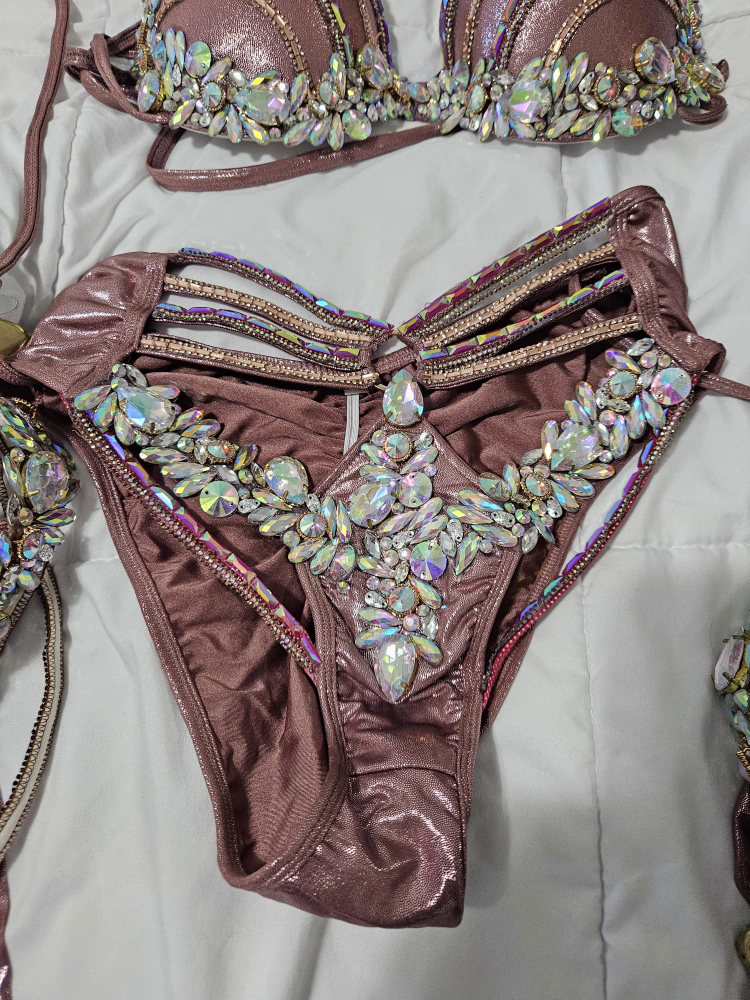carnival / caribana outfit - photo 2