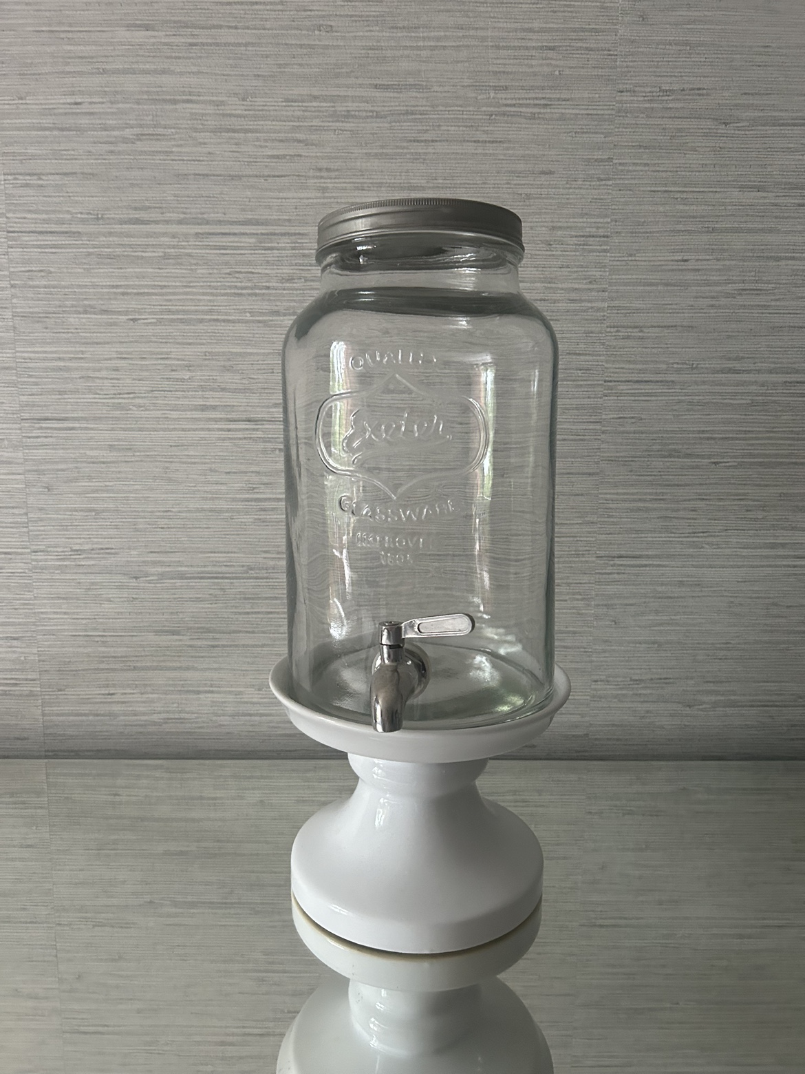 Glass Water DISPENSER