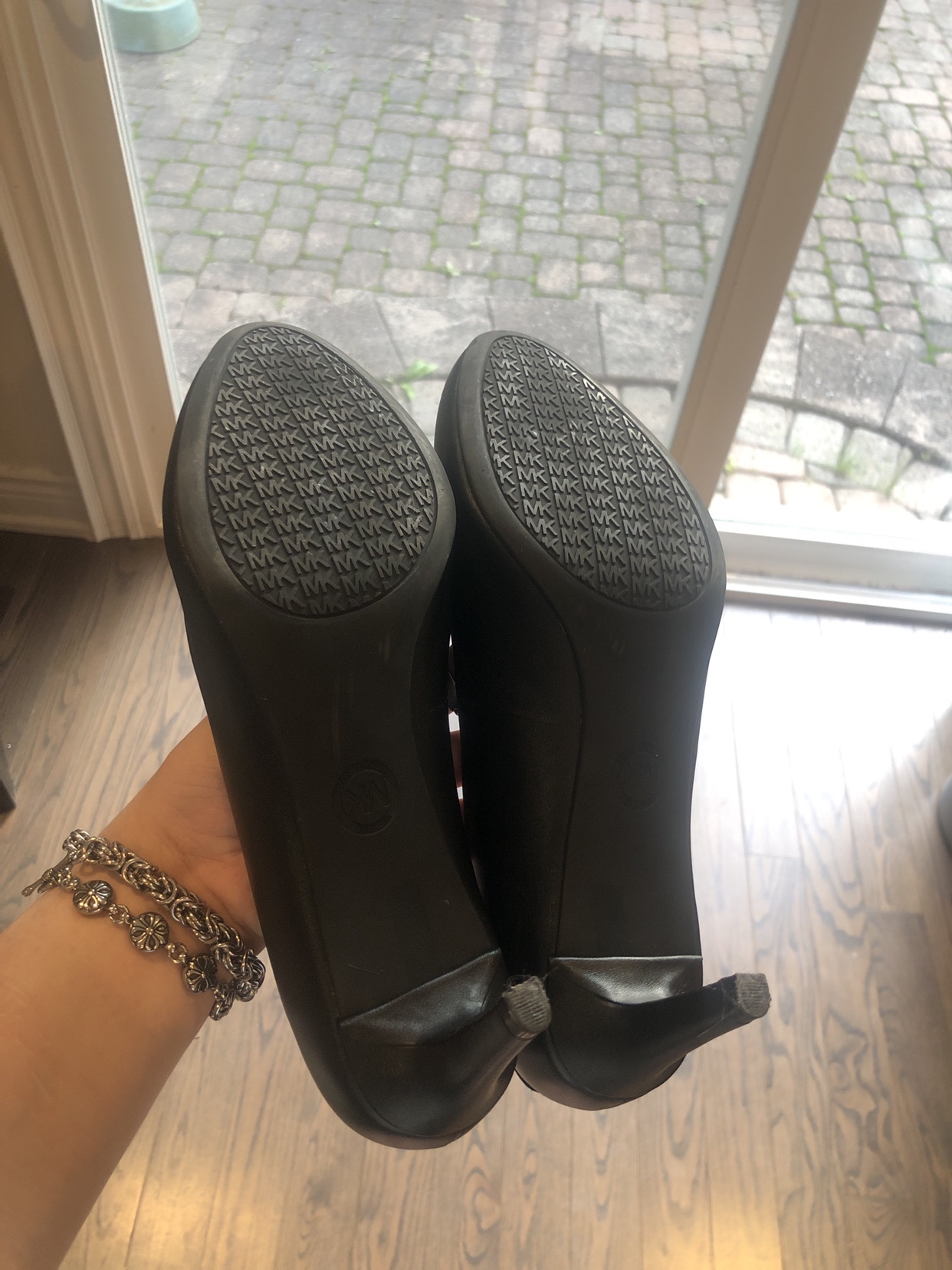 Michael Kors black heels image indicator(2)