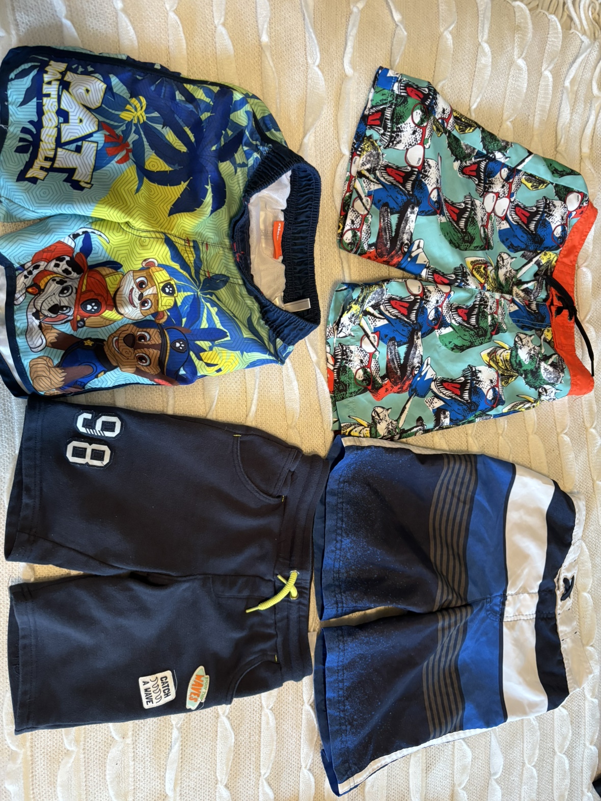 Mario Bros clothing bundle & swimming trunks (Size 6 & 7/8) - photo 2