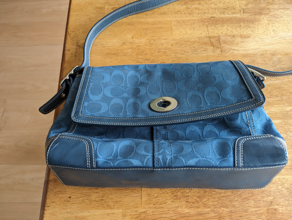 Coach Blue Signature Shoulder Bag - photo 3