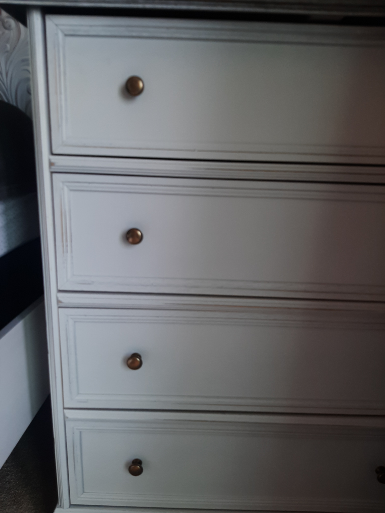 White 4-Drawer Dresser - photo 2