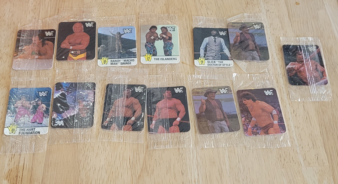 30 assorted Hostess sport/non sport cards image indicator(6)