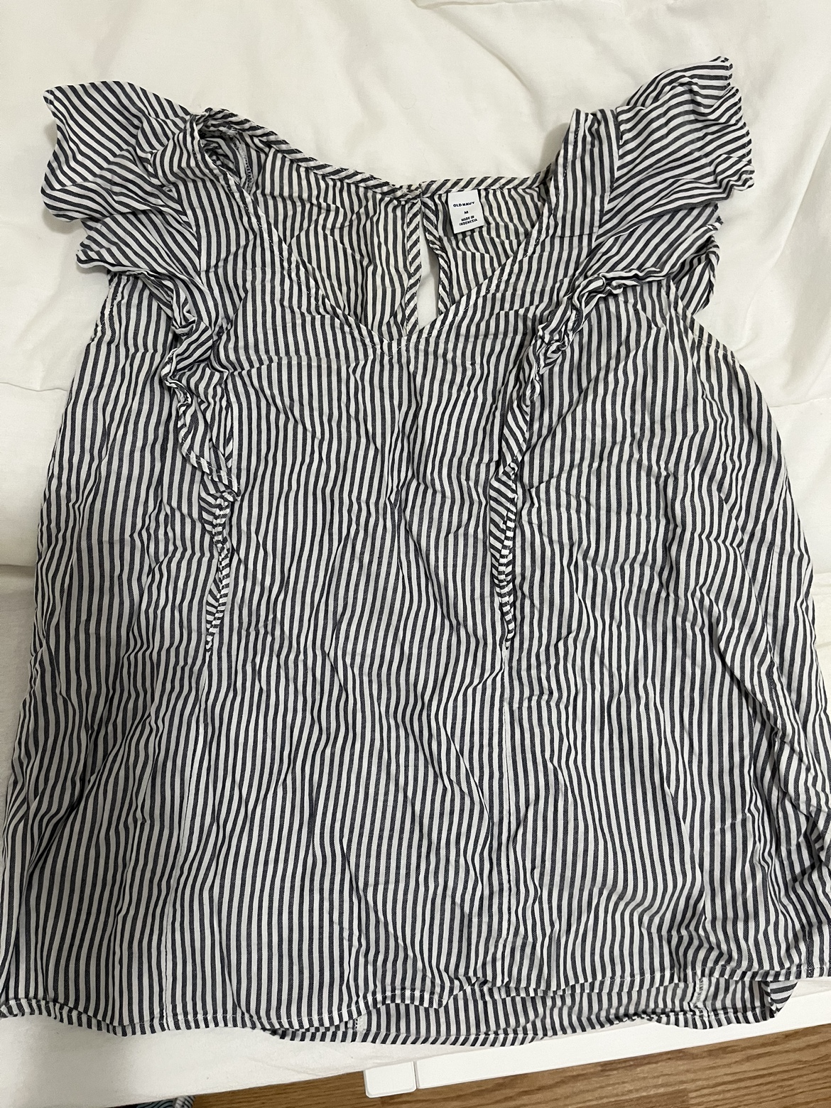 Old Navy top
