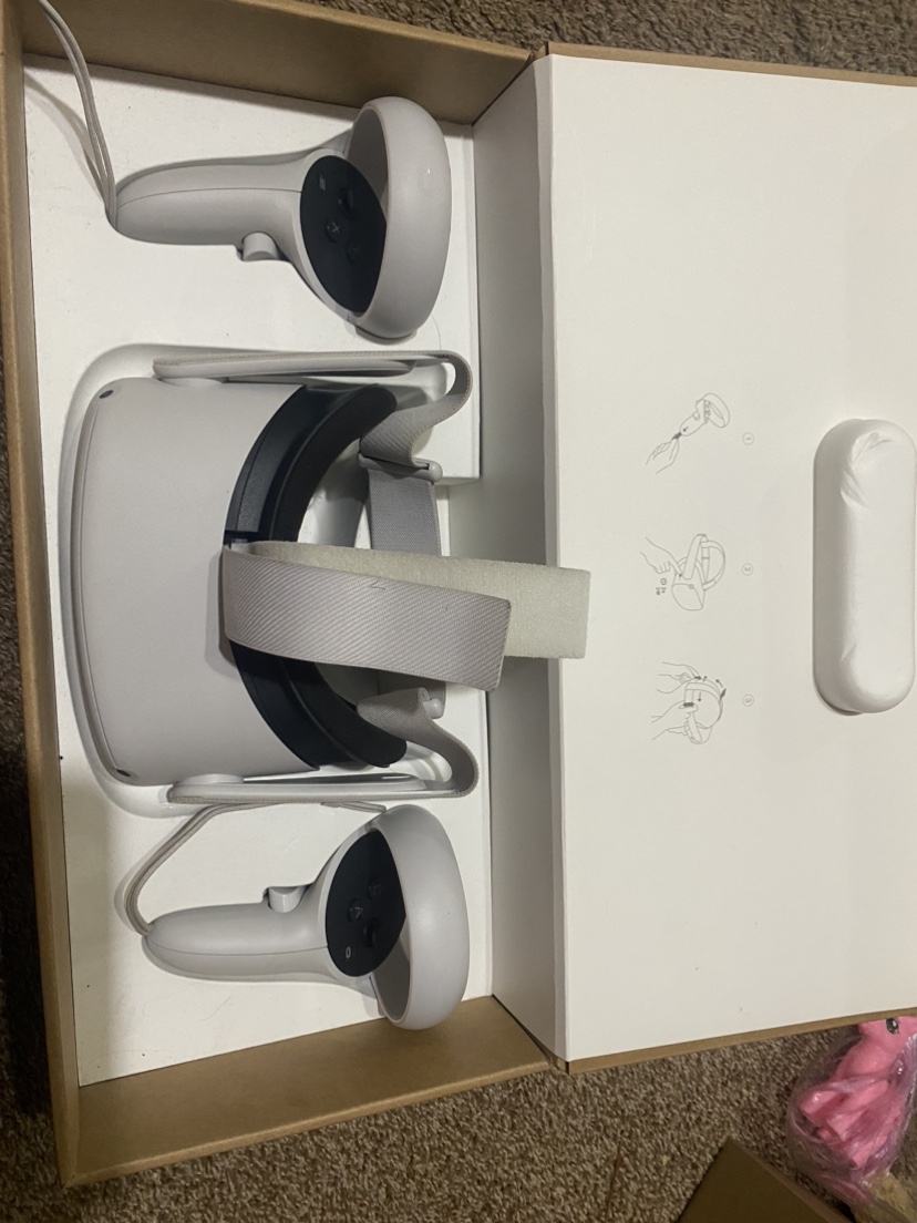 Oculus Quest 2 64G - photo 3