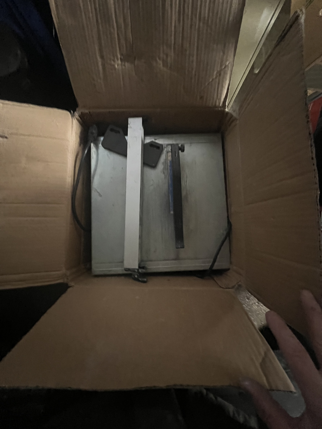 Wet tile saw image indicator(2)