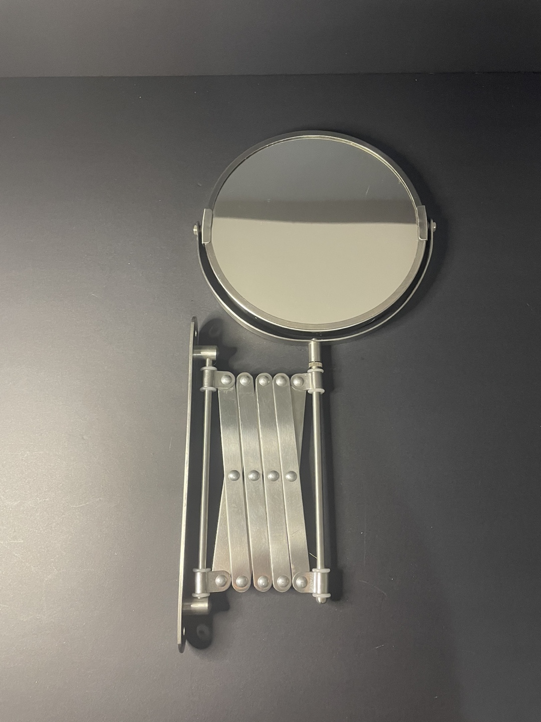 Wall-Mounted Mirror - photo 2