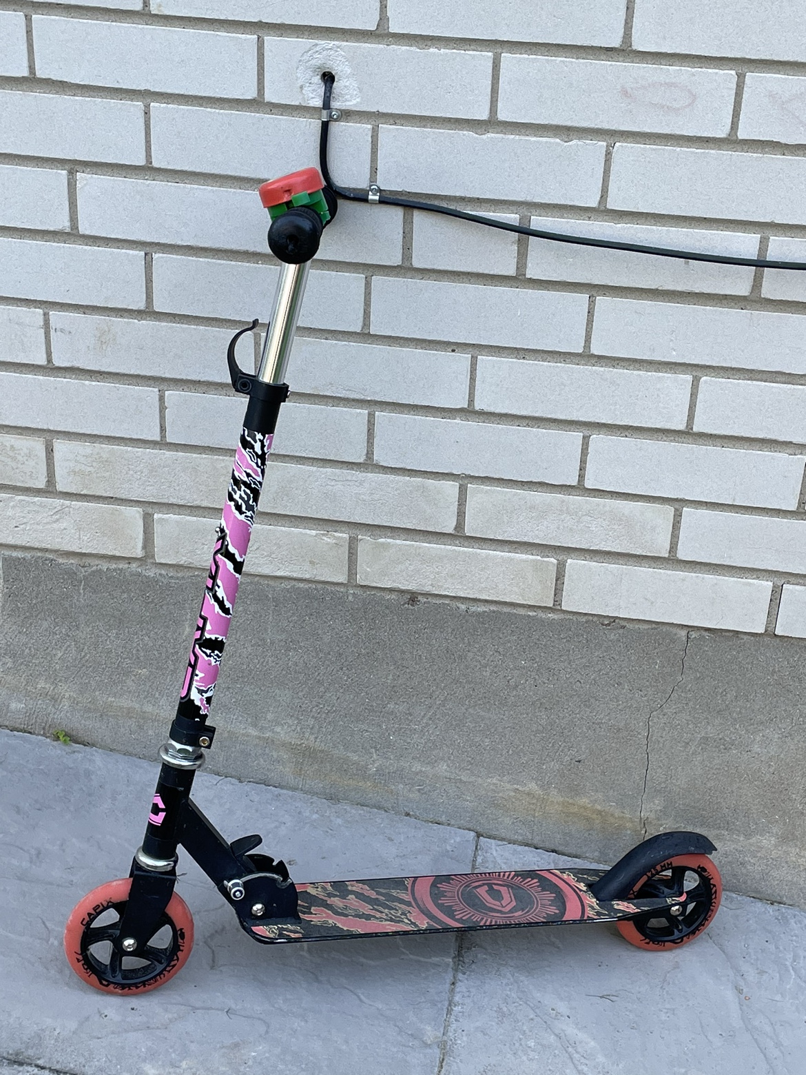 Capix 125mm Folding Scooter thumbnail