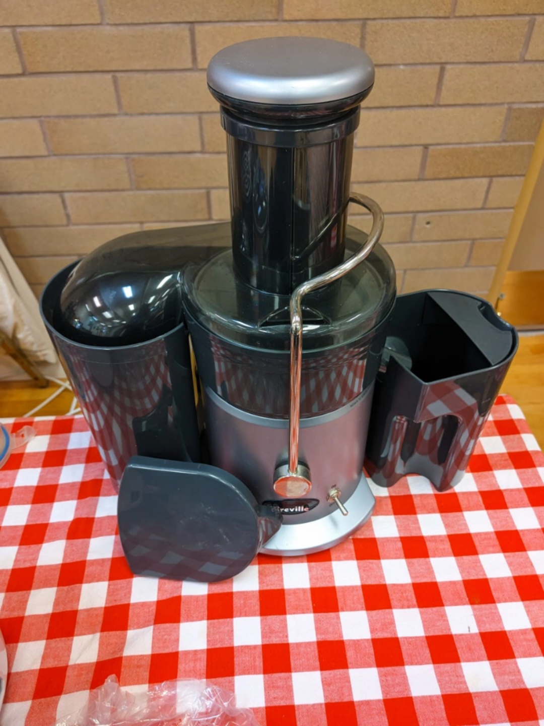 Beeville Juicer like new!