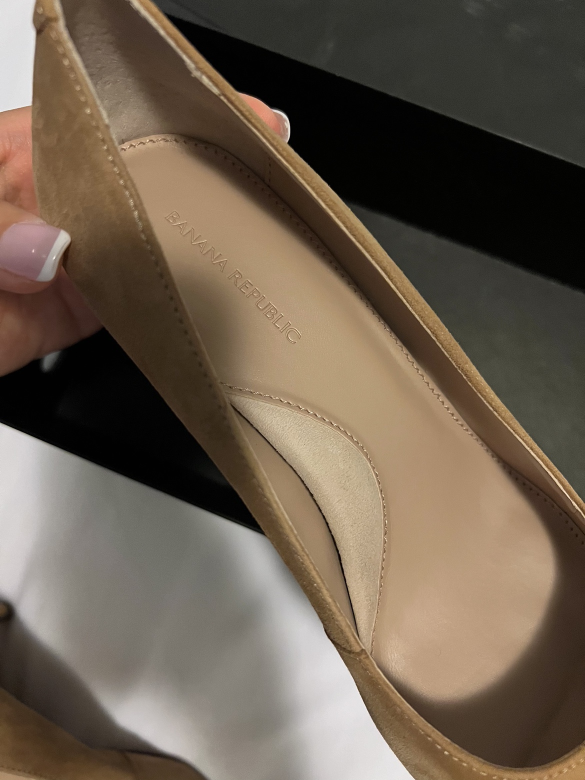 Banana Republic Madison Rounded Topline Heels image indicator(4)