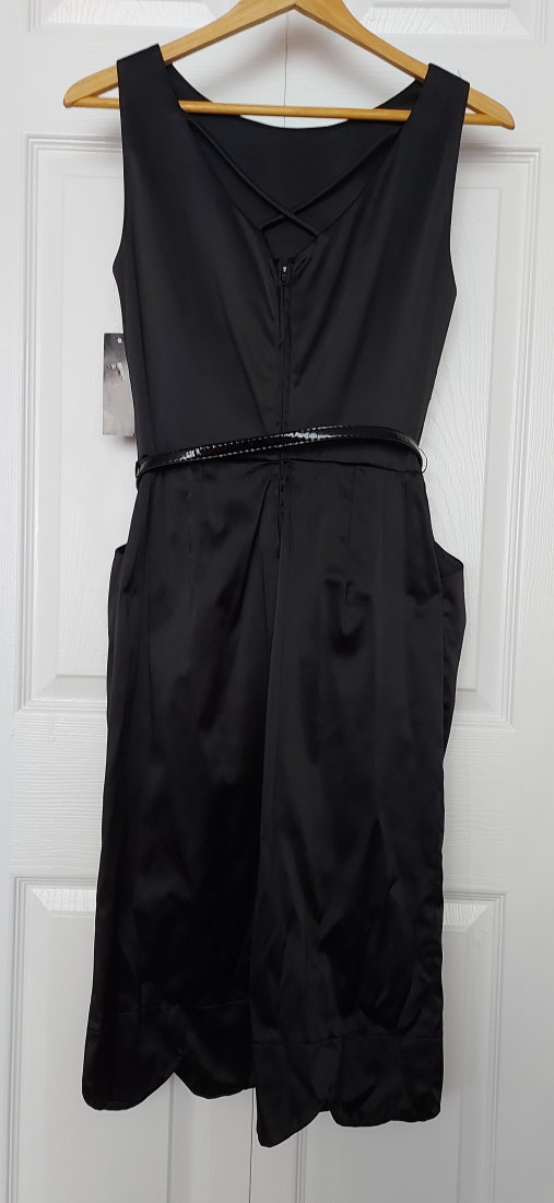 🆕Little black dress size small image indicator(3)
