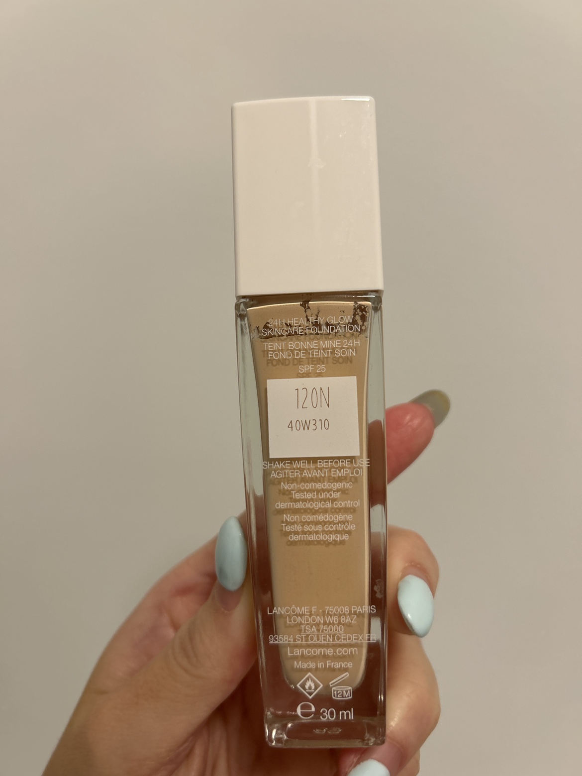 Lancôme 24h glow foundation - 120N image indicator(3)
