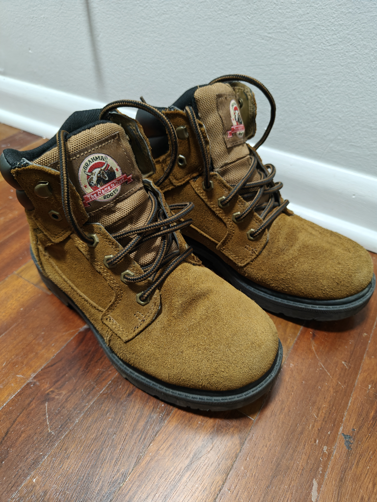 Work shoes