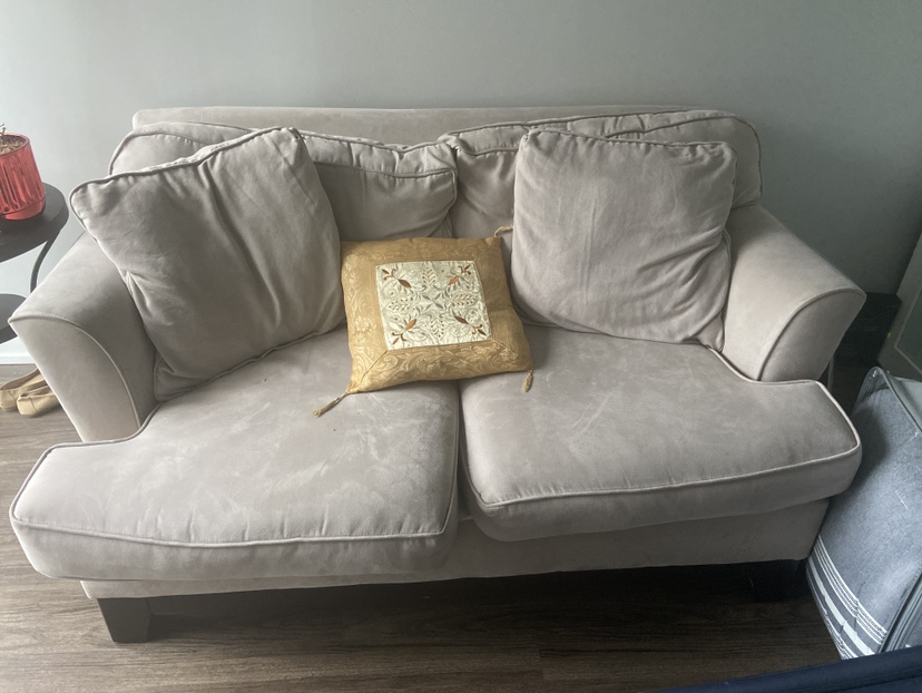 Love seat