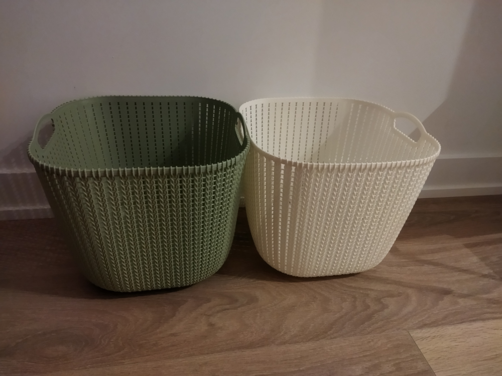 Small Shelf Fabric with 2 Storage Baskets image indicator(2)