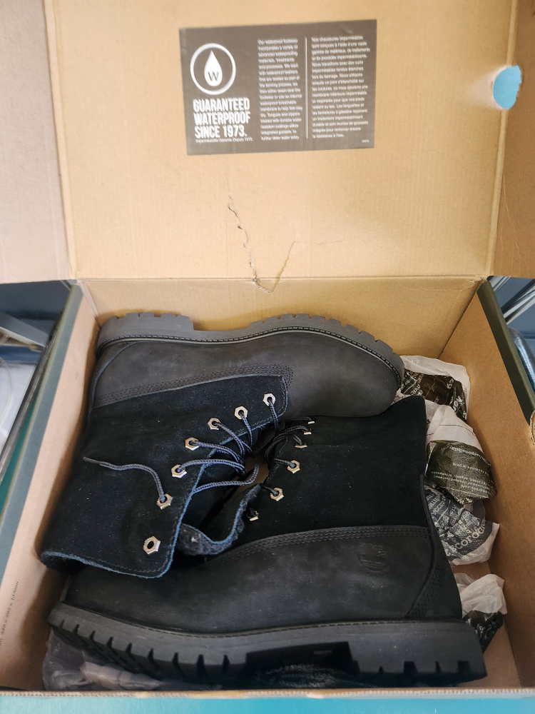 Womens Timberlands - photo 3