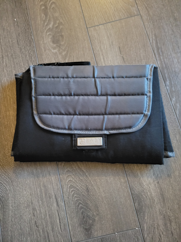 Baby travel diaper changer