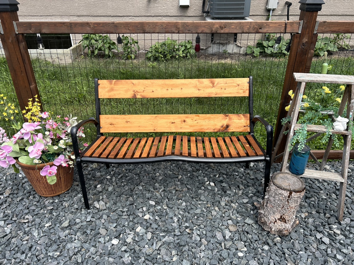 Cast iron/wood garden patio bench