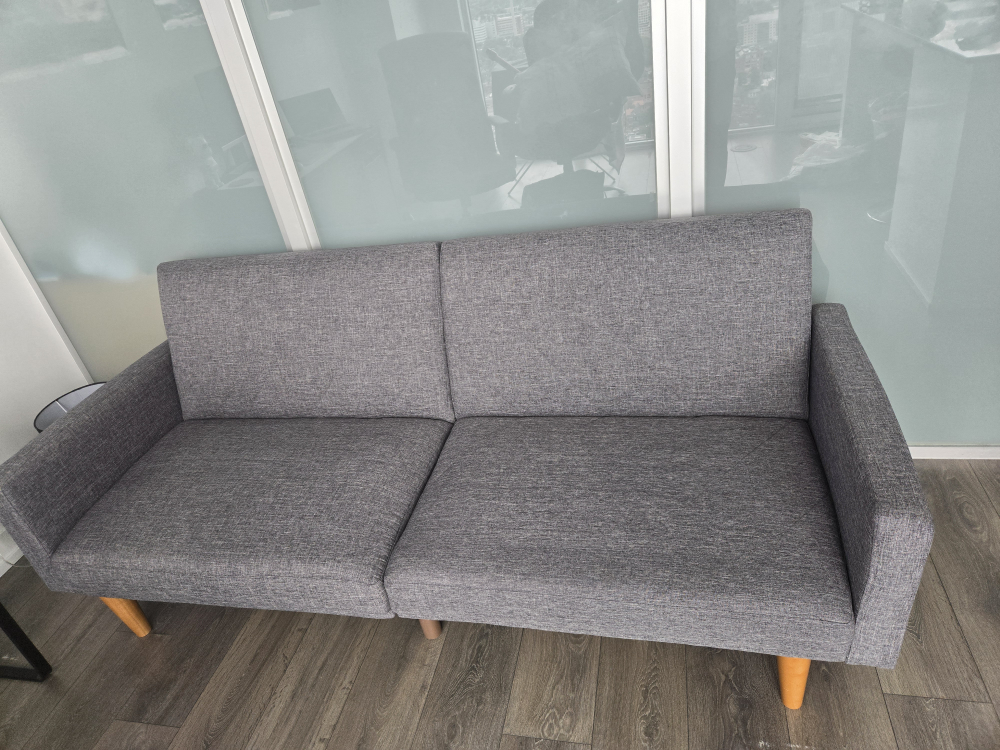 Convertible Couch image indicator(2)