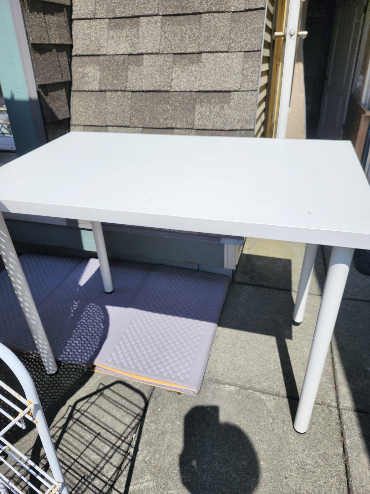 Ikea desk and chair - photo 2