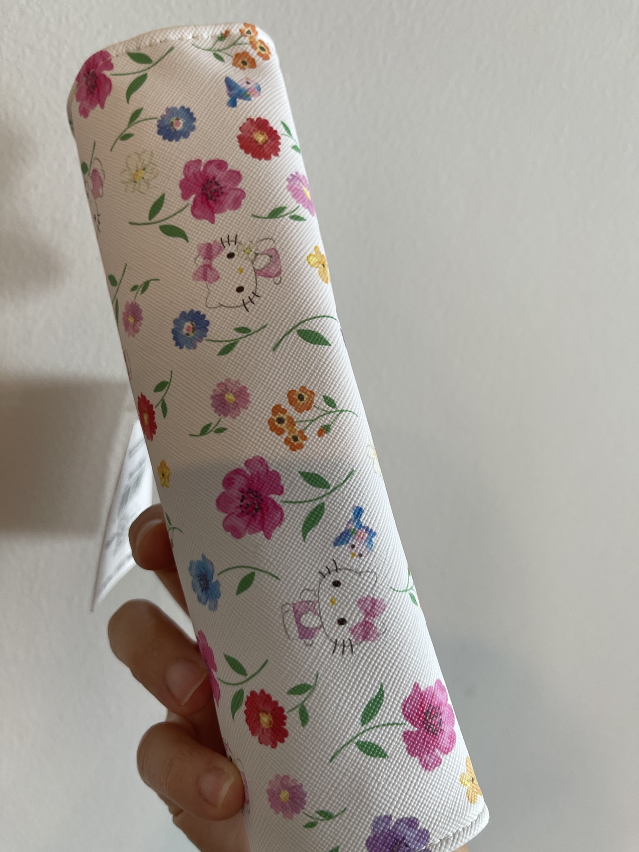 Brand New Sanrio Hello Kitty Floral Pencil Case image indicator(3)