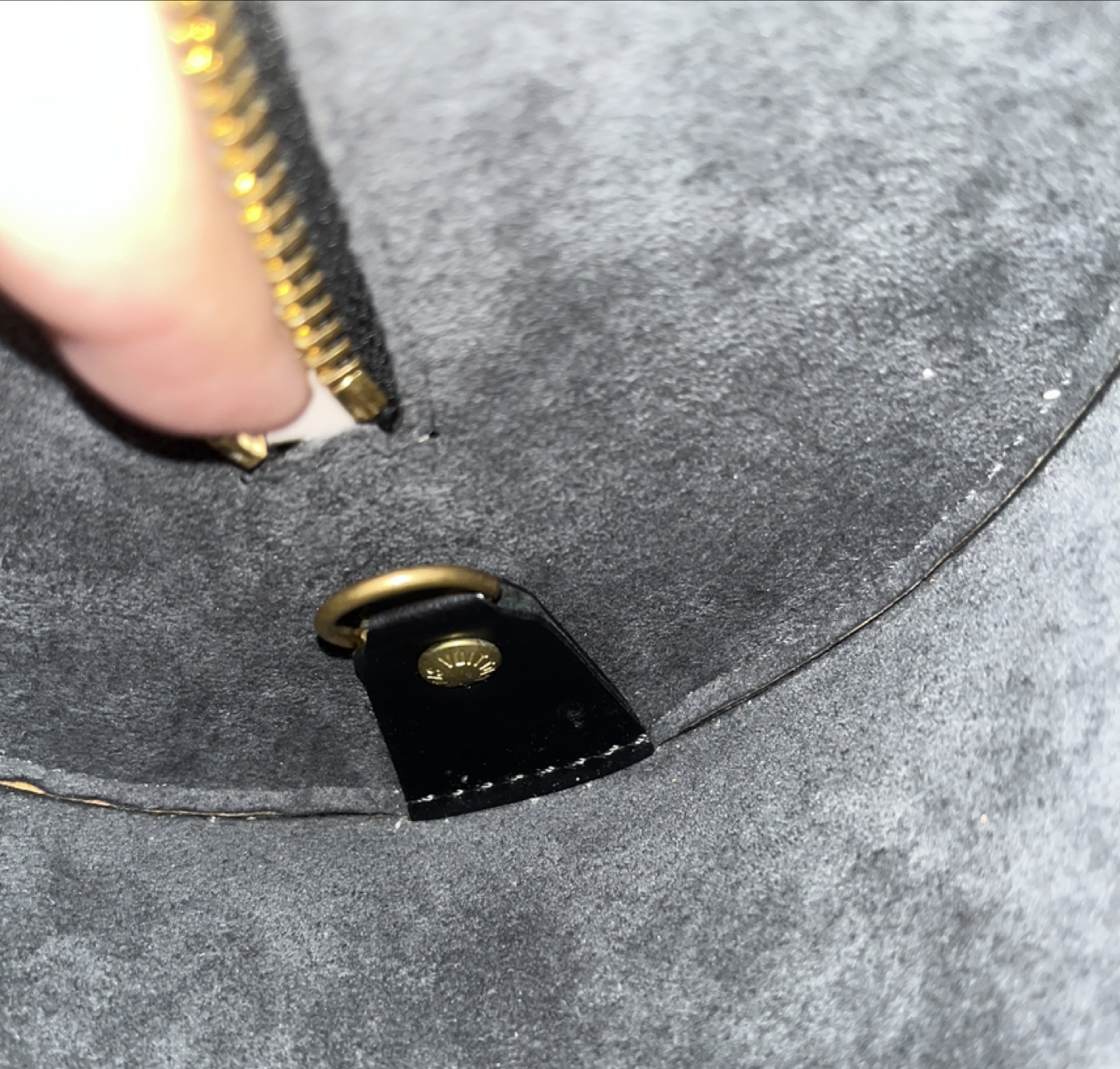 Louis Vuitton EPI Soufflot Handbag - authentic - photo 3