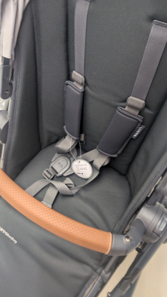 UPPAbaby Vista V2 *BRAND NEW* Never used, but out of box. image indicator(2)