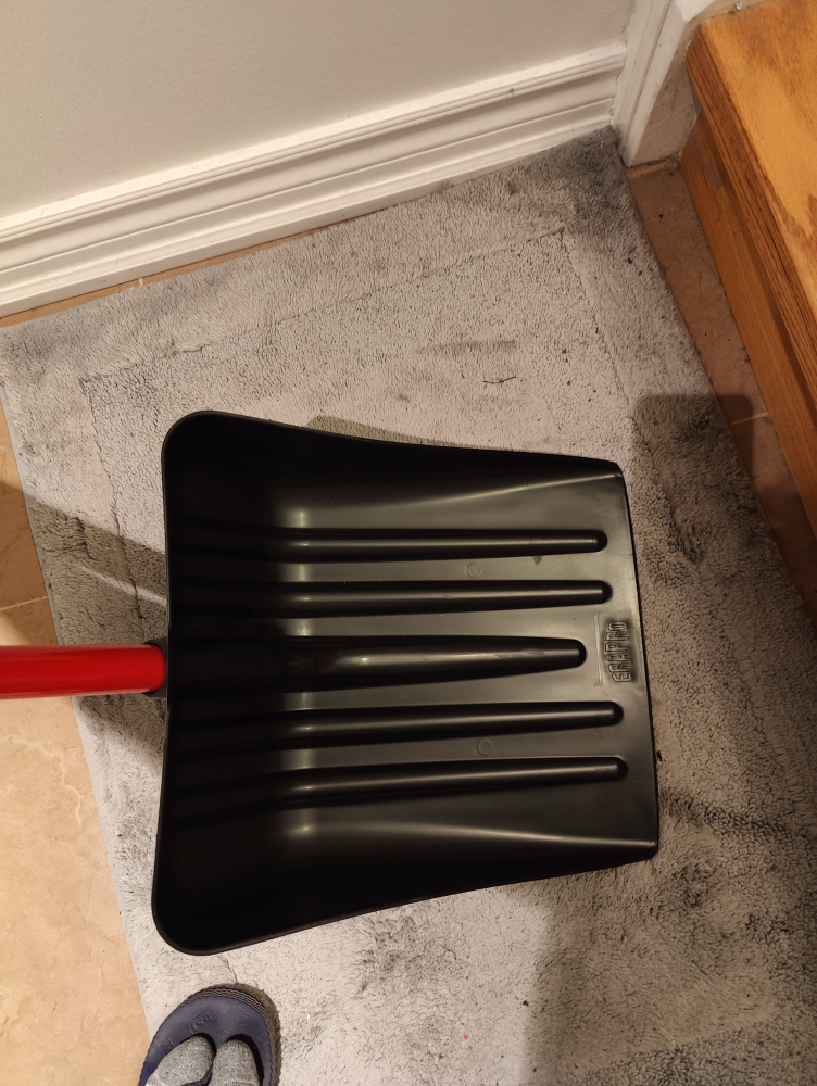 Snow Shovel thumbnail