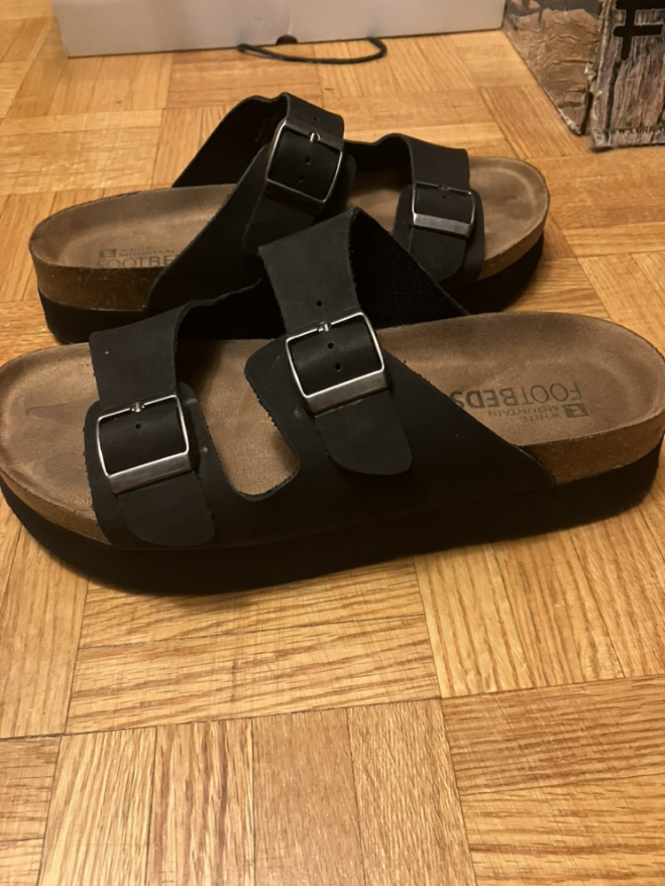 White Mountain Footbeds Sandals image indicator(2)