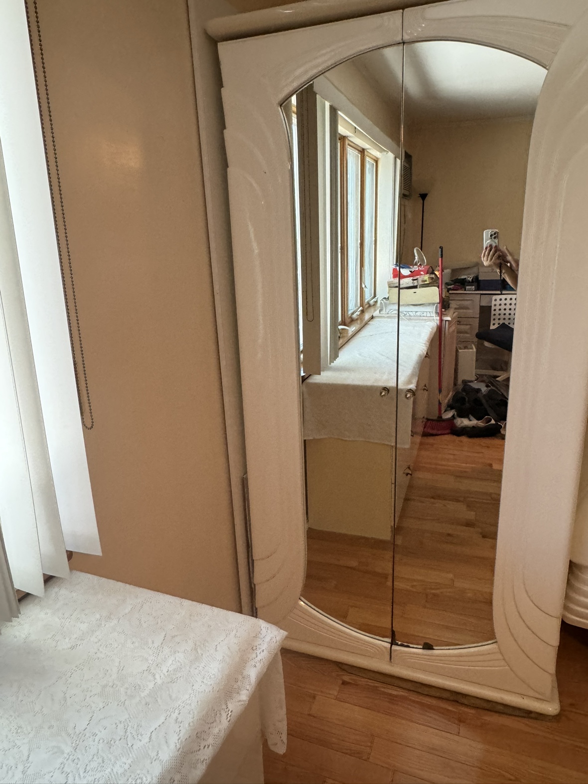Mirrored Armoire - photo 5