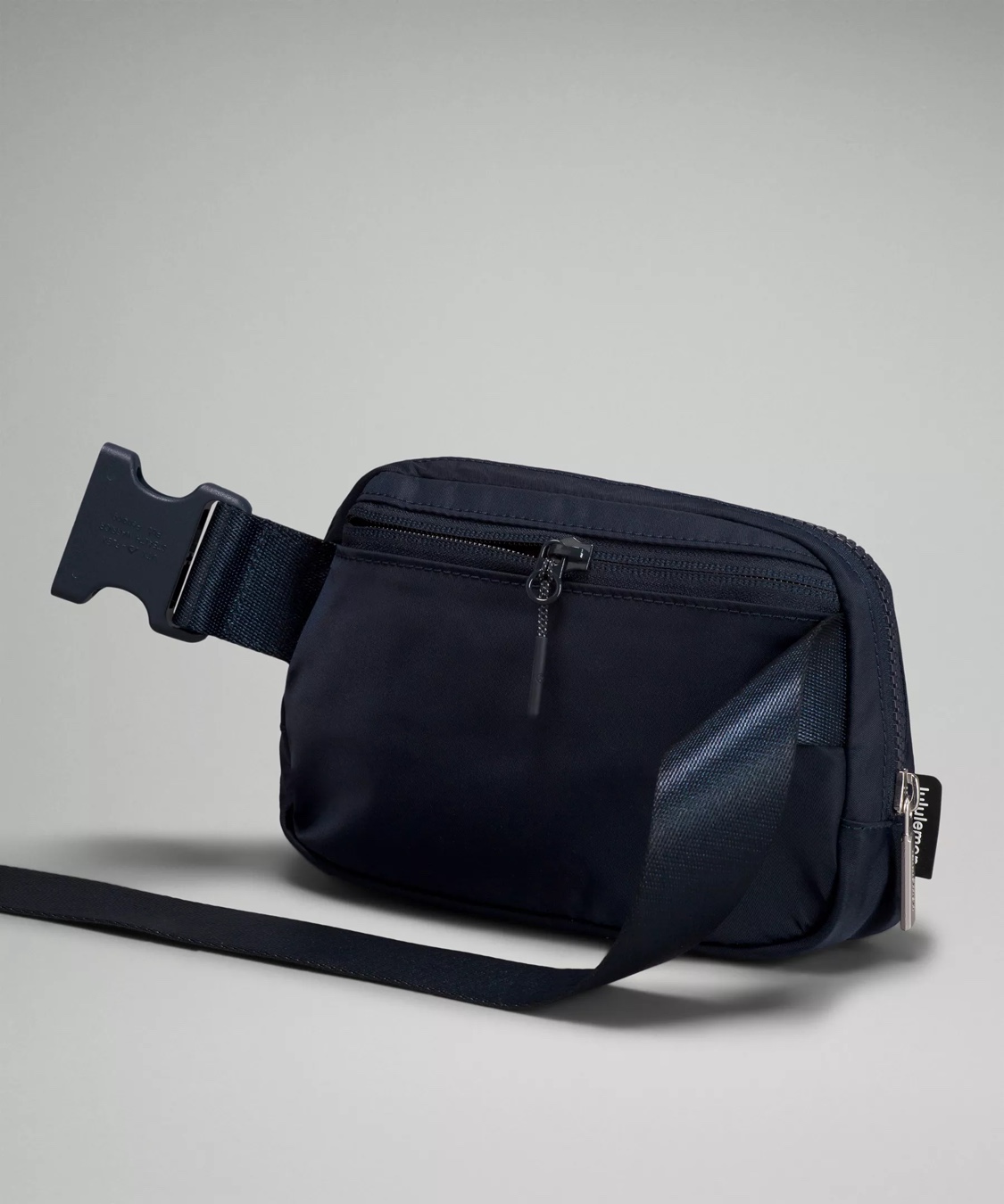 New Lululemon pouch image indicator(3)