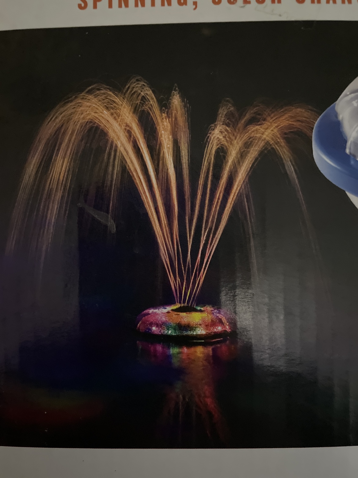 underwater light show and fountain - photo 2