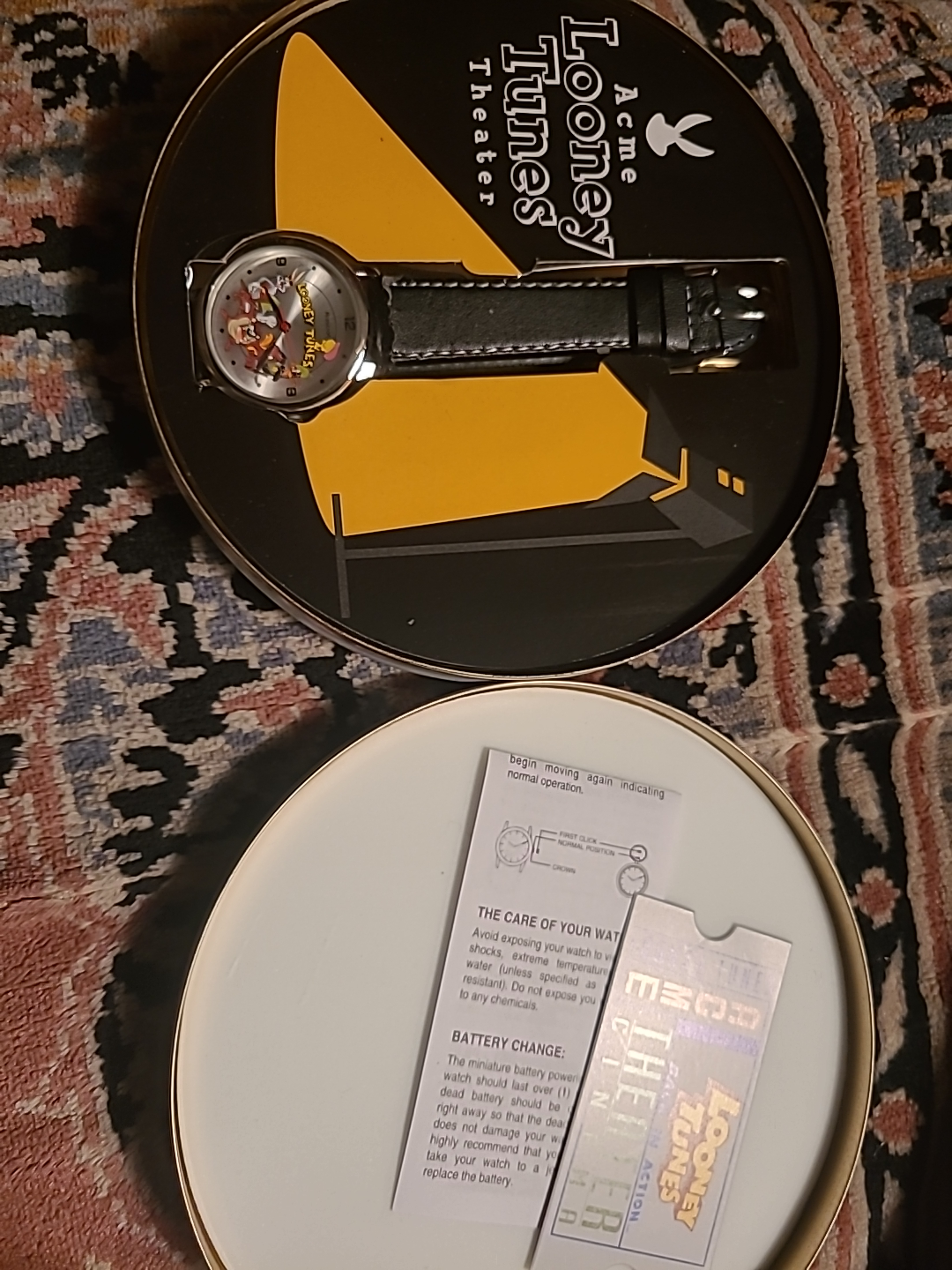 Looney Tunes Watch in Tin
