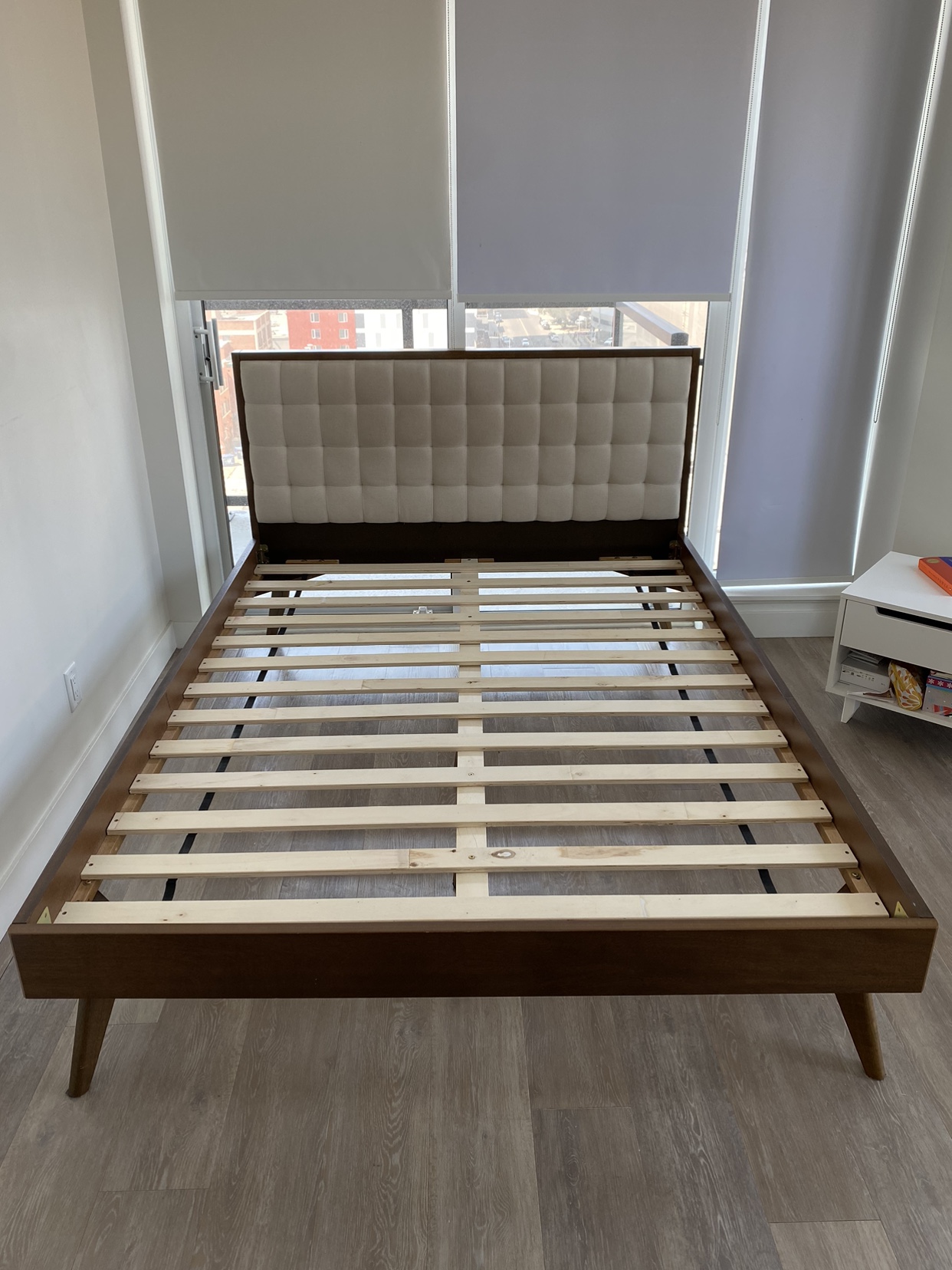 MODERN QUEEN BED FRAME - photo 3
