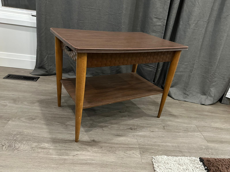 Mid-Century End Table - photo 2