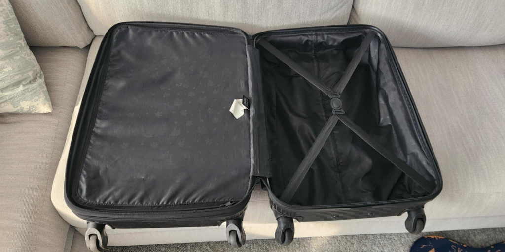 Luggage - Hardshell, 4 Wheels and Extendible Handle - photo 4