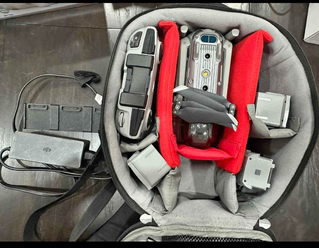 DJI Mavic Air 2 Fly More Combo - Drone...